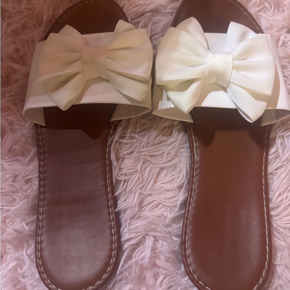 womens bow sandels